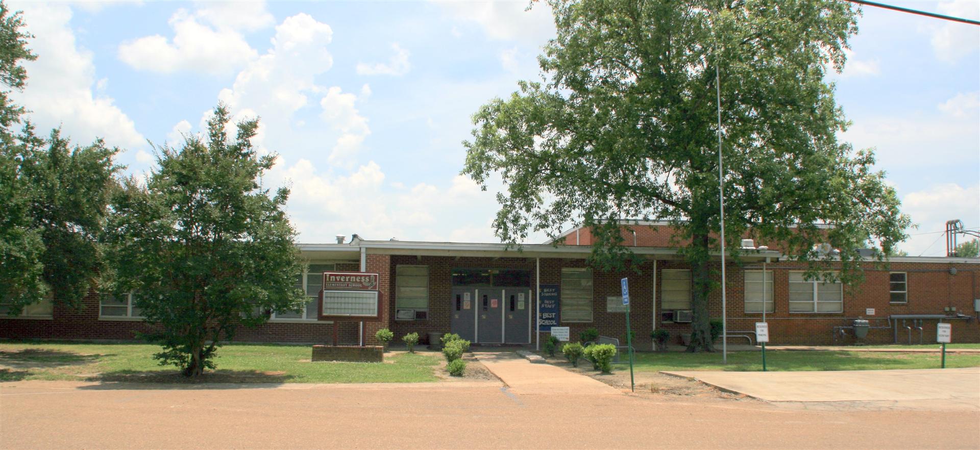 Cover Photo:  Inverness Elementary, Sunflower County Consolidated School District located in the Mississippi Delta.  Inverness serves students in Kindergarten through 8th grade.  We thank the principal of Inverness Elementary for granting us permission to use their photograph.